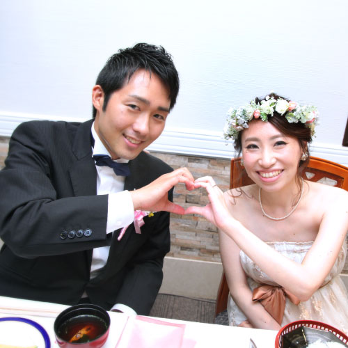 大分・別府の式場紹介・結婚式イベントプロデュース ブライダルプロデュースラポール 先輩カップルの声を掲載しました。