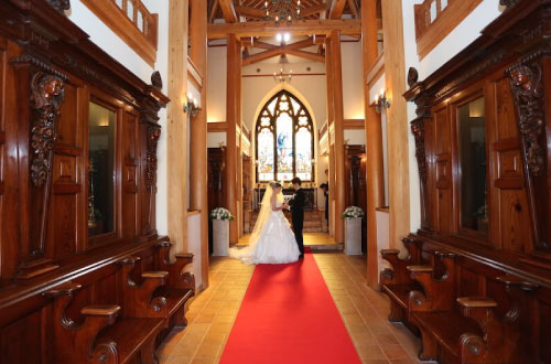 大分・別府の式場紹介・結婚式イベントプロデュース ブライダルプロデュースラポール 湯布院聖ロバート教会